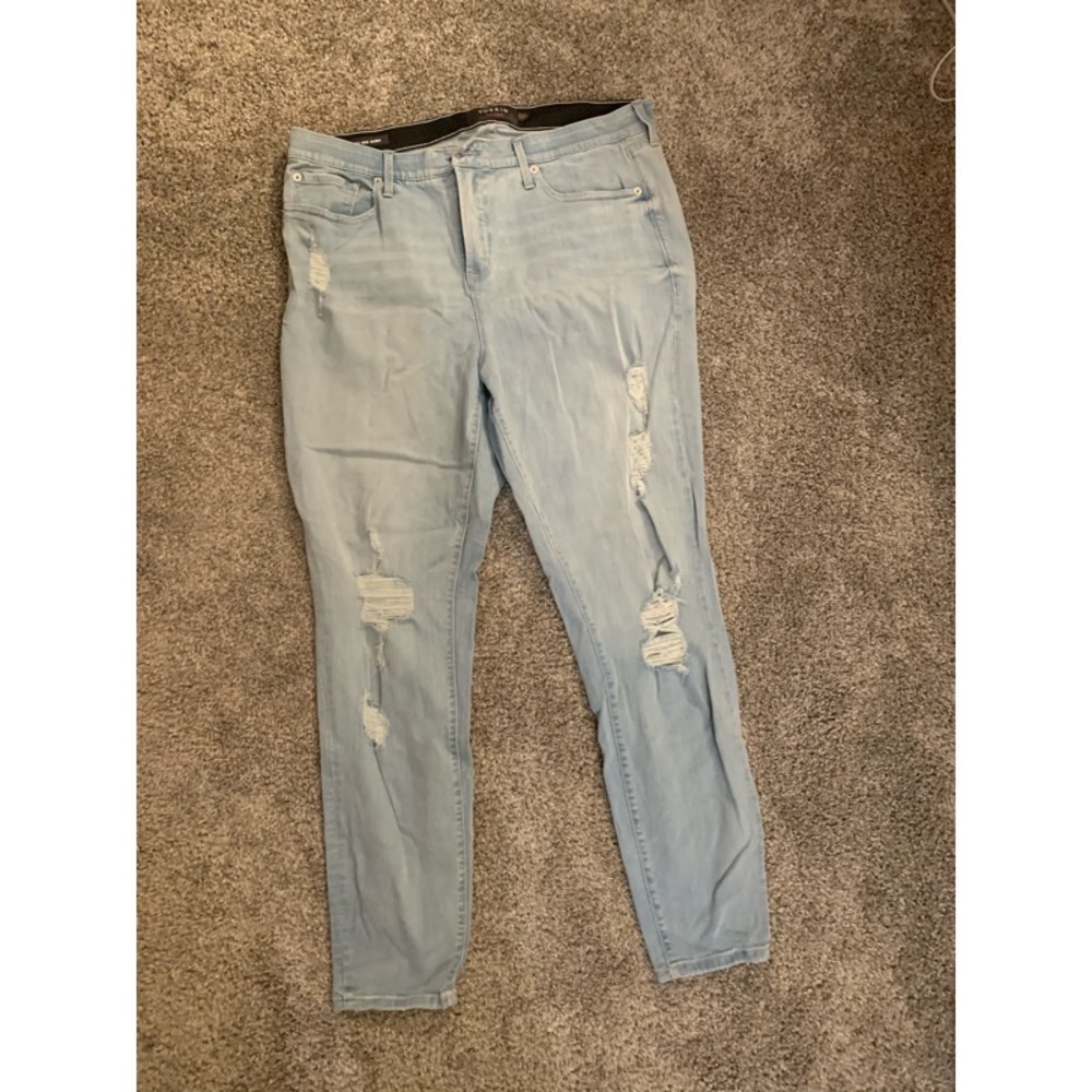 Light Ripped Jeans